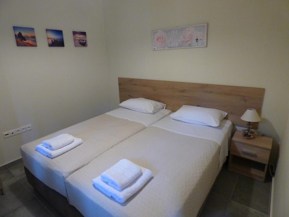 Natashas Apartments Ypsos Zewnętrze zdjęcie