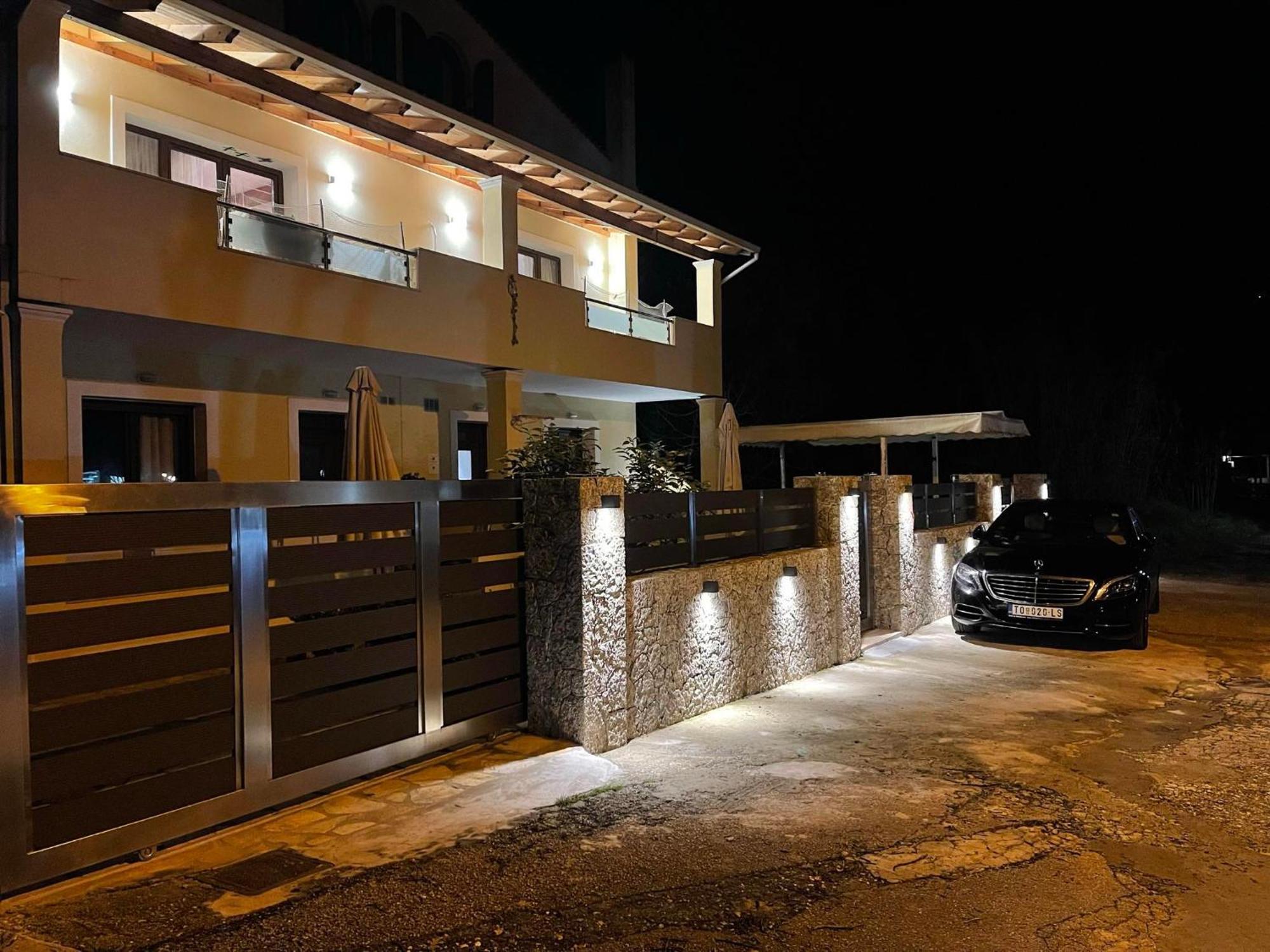 Natashas Apartments Ypsos Zewnętrze zdjęcie