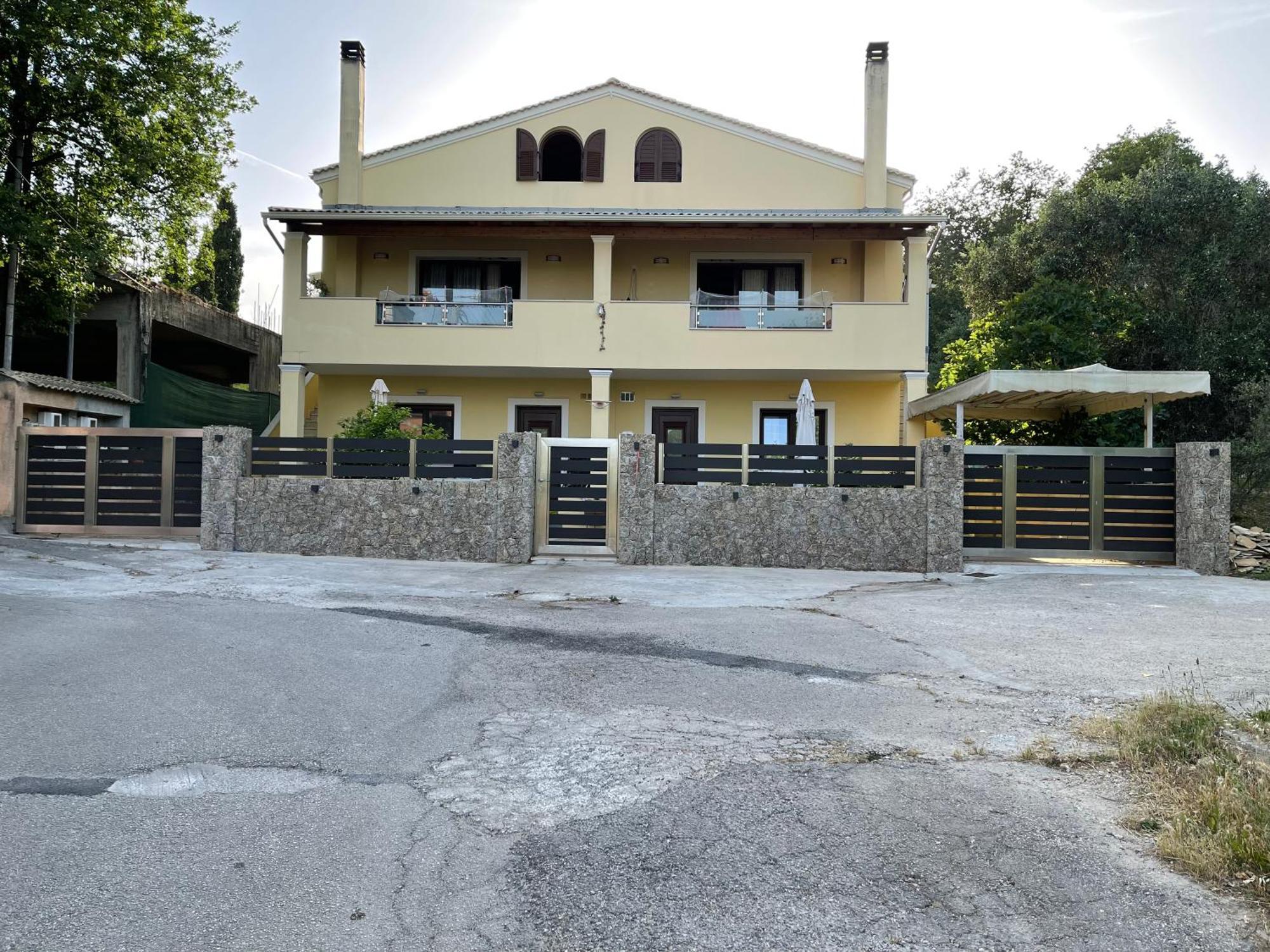 Natashas Apartments Ypsos Zewnętrze zdjęcie