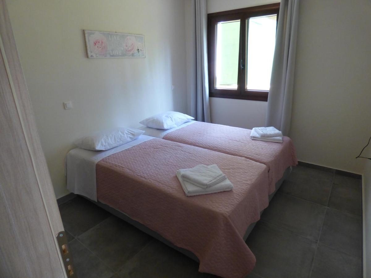 Natashas Apartments Ypsos Zewnętrze zdjęcie